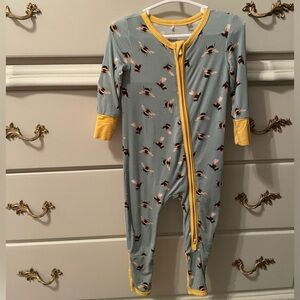 Posh Peanut Convertible sleeper - EUC 6-9 🐝